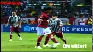 Thiago & Ronaldinho - Amazing Control