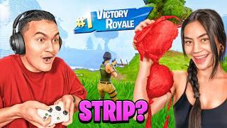 TEACHING My GIRLFRIEND How To Play FORTNITE