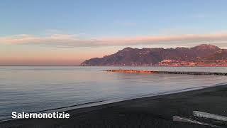 Salerno: lo spettacolo dell’alba sul golfo di Salerno