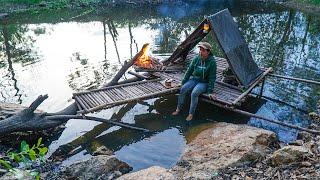 BUSHCRAFT Camping Build Shelter Camping On Water, Floating Camping  House