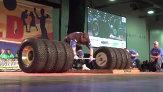 Homem ergue 523 kg em competição e bate recorde mundial nos EUA