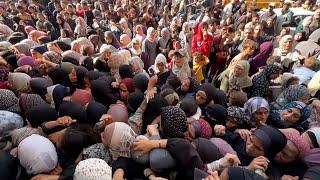 Melee outside bakery after days of flour shortage in Gaza  | VOA News