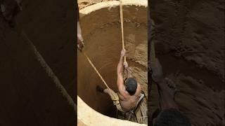  TUAREG SAHARA OASIS Building Water Well Climbing Out Niger 2020 #niger #desert #garden