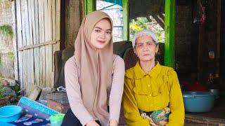 PERAWAN DESA CANTIK ALAMI DARI KECIL TINGGAL DI GUBUK BARENG NENEK DI PELOSOK PEDESAAN JAWA BARAT