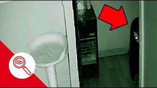 FANTASMI CATTURATI DALLA VIDEOCAMERA ? ECCOTI QUESTI VIDEO SPAVENTOSI - Real Ghost Caught On Camera