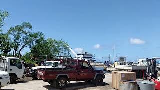 Unloading at Lenakel warf. Tanna. Time Lapse