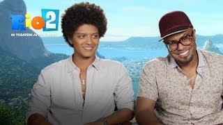 Rio 2 | "You're the Bird" Bruno & Philip | Fox Family Entertainment