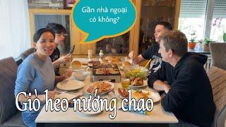 Ăn giò heo nướng chao. Chưa về Việt Nam, hai anh em đã háo hức | Cuộc sống ở Đức