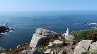 Graves, Graffiti and Giant Granite boulders! - Zennor circular walk, Cornwall