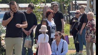 Муж и дети Анастасии Заворотнюк собрались на могиле актрисы / 2 июня 2024 г. Троекуровское кладбище