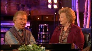 Bill and Gloria Gaither sit down and chat with the Gaither Vocal Band and Kevin Williams