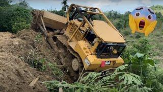 The Expertise of the CAT D6R XL Bulldozer Operator in Tackling Terrace Work on High Mountains