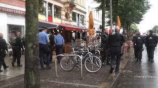 Hohes Polizeiaufgebot  Hintergrund des Protests ist die Übergabe von Maja T. an ungarische Behörden.