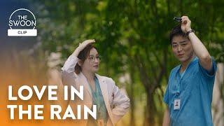 The rain plays cupid for Cho Jung-seok and Jeon Mi-do | Hospital Playlist Season 2 Ep 9 [ENG SUB]