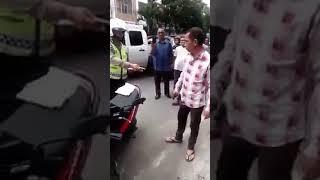 Ini yang kami benci dari oknum polisi | DUEL yang paham hukum berbalik menindas oknum polisi