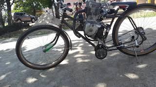 Bicicleta com motor de moto