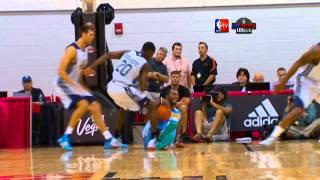 Jordan Hamilton Loses His Shorts!