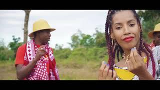 LEE NOSSENT & MALHA "Comoros Love" ( Clip Officiel)