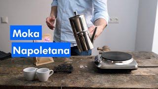 Kaffee mit der Napoletana (Cuccumella) machen