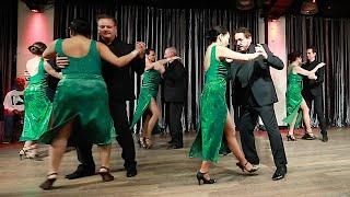 L'école CORAZON DE TANGO (débutants), "Pata Ancha" (tango), soirée "Baila Con Gusto", 18 avril 2024.