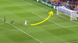 Fernando Torres Open Goal MISS vs Barcelona