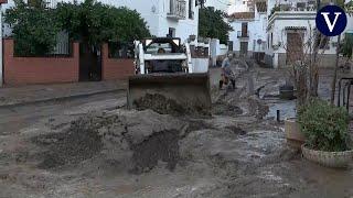 The DANA leaves the streets of Benamargosa (Málaga) covered in mud