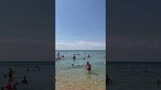 Витязево Пляж. Посмотрите сколько отдыхающих! Море теплое и прозрачное! #shorts_video
