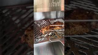 Become a steak maestro with Big Horn® 1500°F Infrared Steak Grill!