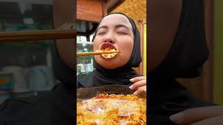 MUKBANG MIE SE-GALON?!