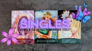 ALL SIGNS - *SINGLES* NEW LOVE, WHO'S COMING TOWARDS YOU? March 2025 Tarot Card Reading