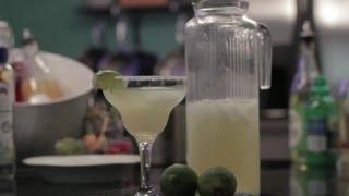 How to Make a Pitcher of Bartender Margaritas : Specialty Beverage Creations