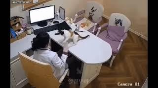 고양이 진료중에 한바탕 하는 수의사 CCTV ㄷㄷㄷ