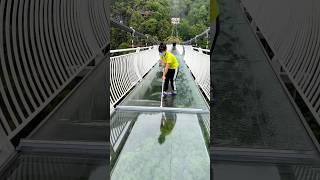 glass bridge cleaners