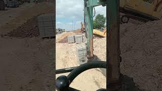 Не пыльная работа экскаваторщика