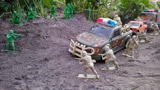 Army men! green army vs yellow army fight(plastic army men#stopmotion)