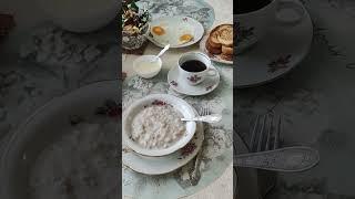 обожаю жареную булочку со сгущенкой #завтрак #посудассср #breakfast #винтаж  #винтажнаяпосуда