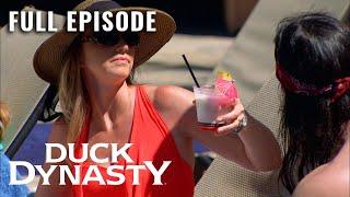 Duck Dynasty: Willie Takes the Family to Hawaii (S3, E13) | Full Episode