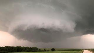 Tornadogenesis from Massive Rotating Wall Cloud.