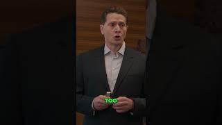 Gavin Presents to the Board #siliconvalley #hbo