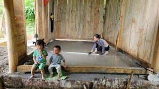 Single mother: Perfecting the cement floor with her children - Daily life | Build a new life