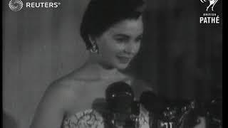 Film stars receive Daily Mail awards (1950)