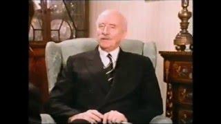 Sir Adrian Boult explains his conducting technique (video)