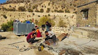 Real nomads | Cooperation and efforts to build goat feeders by nomads | Nomadic lifestyle of iran