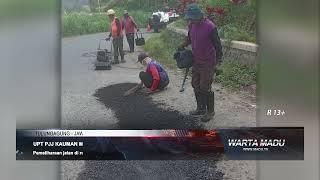 Pemeliharaan jalan di ruas Sendang - Penampean