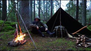 4 Days Winter Bushcraft Hike - FIRST SNOW - Canvas Poncho Shelter