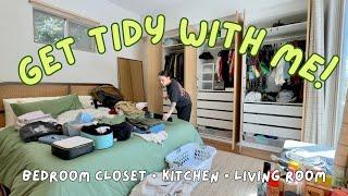 get tidy with me! | bedroom closet, kitchen, & living room