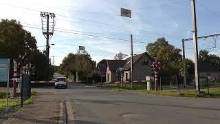 Passage a Niveau Glons/ Spoorwegovergang Glaaien/ Railroad-/ Level Crossing/ Bahnübergang