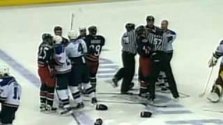 Eric Brewer vs Rostislav Klesla Nov 9, 2005