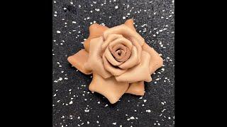 Making a leather rose