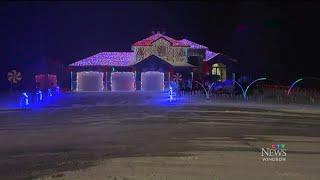 Family leaving Kingsville, Ont. over holiday display bylaw